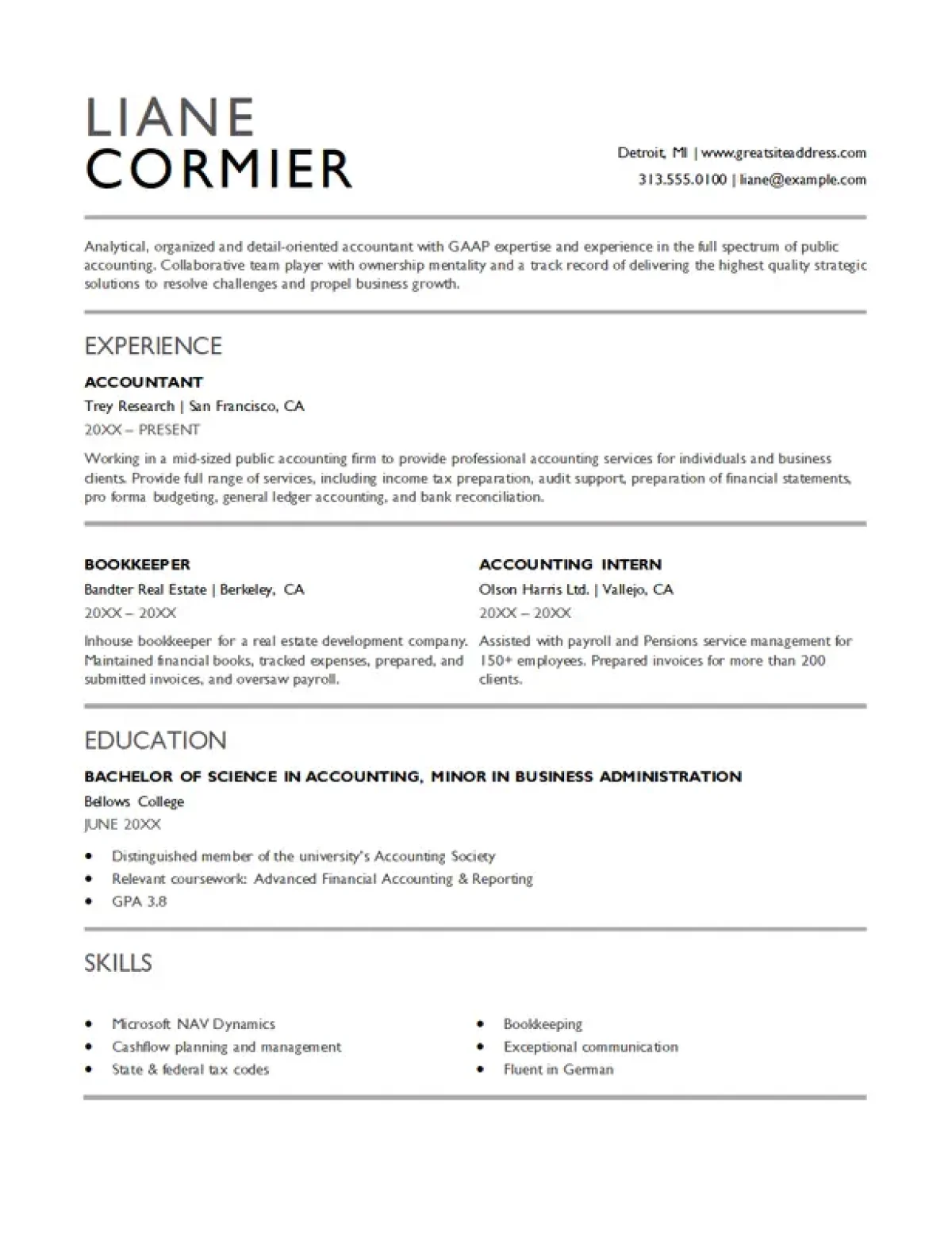 Modern CV-mall för redovisning med en stilren och professionell design för finansroller